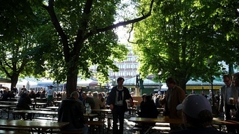 1.1243452060.viktuelienmarkt-beer-garden