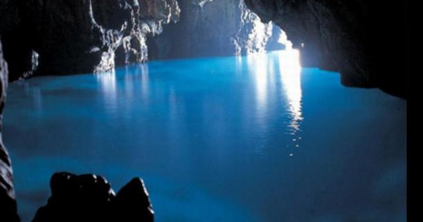 Découverte d'une grotte souterraine reliant l'île Maurice à l'île de la Réunion par des archéologues britanniques.