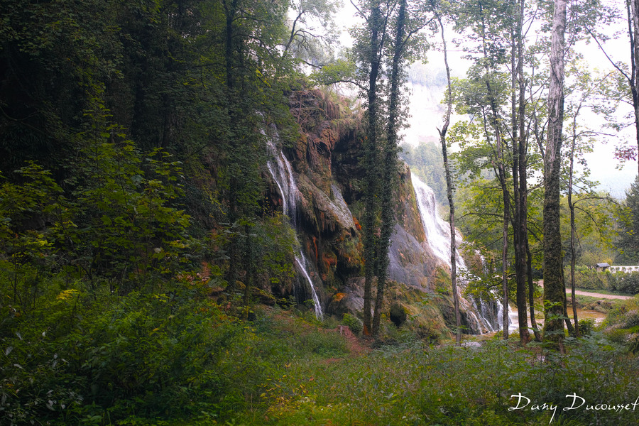 Baume les Messieurs  cascade des Tufs