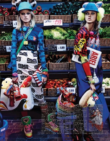 lindsey-wixson-and-hanne-gaby-odiele-by-giampaolo-sgura-for-vogue-japan-october-2014-2