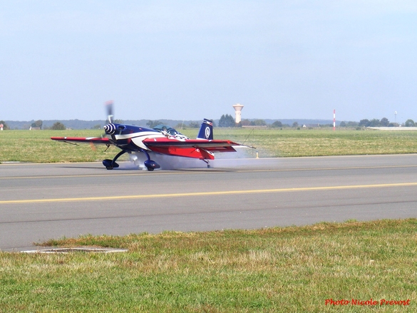 Le meeting d'Avord, vu par Nicole Prévost, passionnée d'aviation