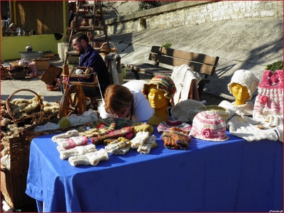 Marché à l'ancienne à Roquemaure(Gard)