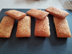 FINANCIER