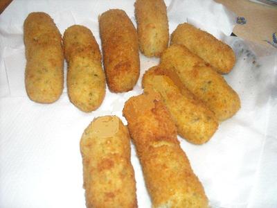 Blog de lisezmoi :Hello! Bienvenue sur mon blog!, La recette du jour : croquettes de pommes de terre ail et persil