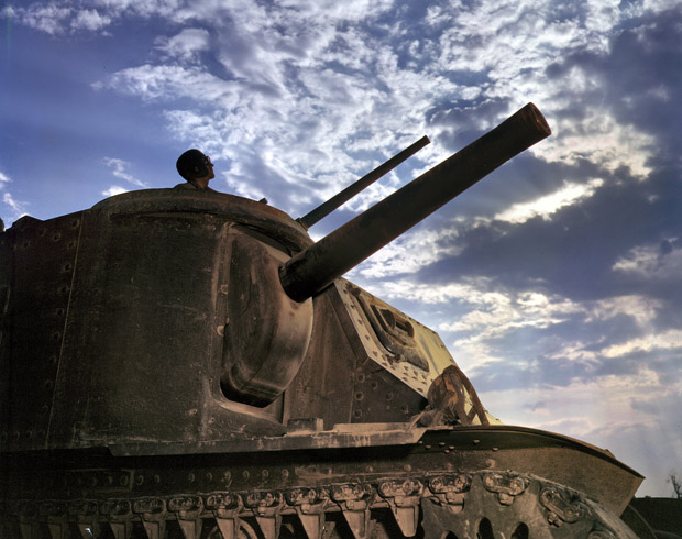 decouvrez-des-photographies-extraordinaires-de-la-seconde-guerre-mondiale-en-couleurs29