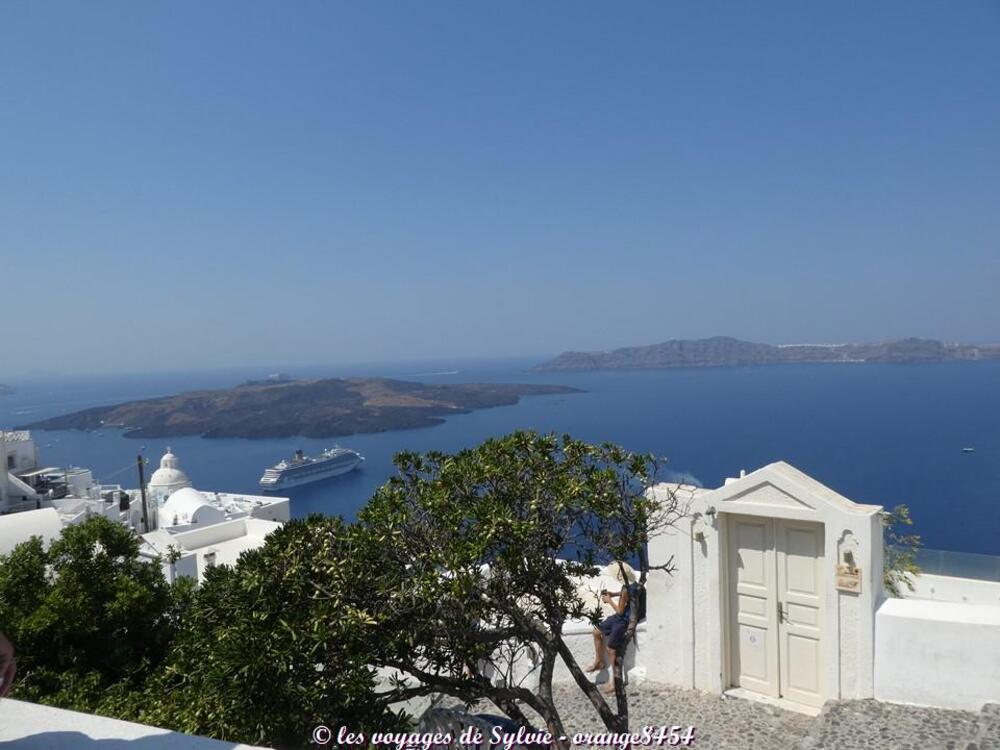 GRECE ILE DE SANTORIN VILLE DE FIRA