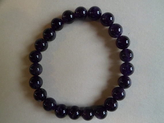 bracelet Amethyste composer avec 23 perles 