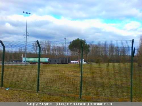 Dimanche 15 Février 2015 ... Airbus A380:je pense qu'il y a eu un départ car j'ai eu la chance de voir la péniche arrivé a Langon,je vous met le site des heures de départ de Langon,