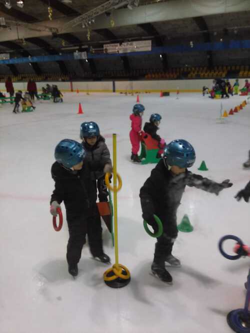 Séance de patinoire de la classe de MS/GS