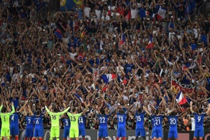 Euro de foot :  cette liesse, ce pays en a tellement besoin ! Un article du Journal de Saône-et-Loire