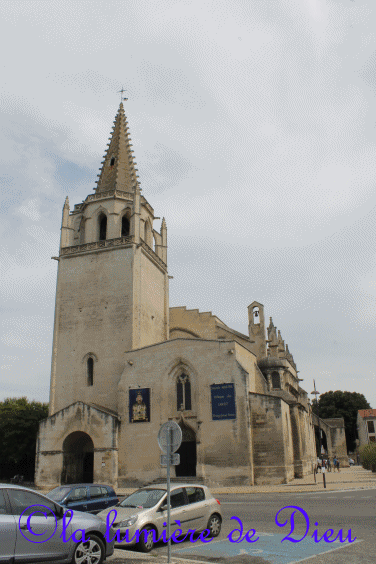 Tarascon sur Rhône, église Sainte Marthe