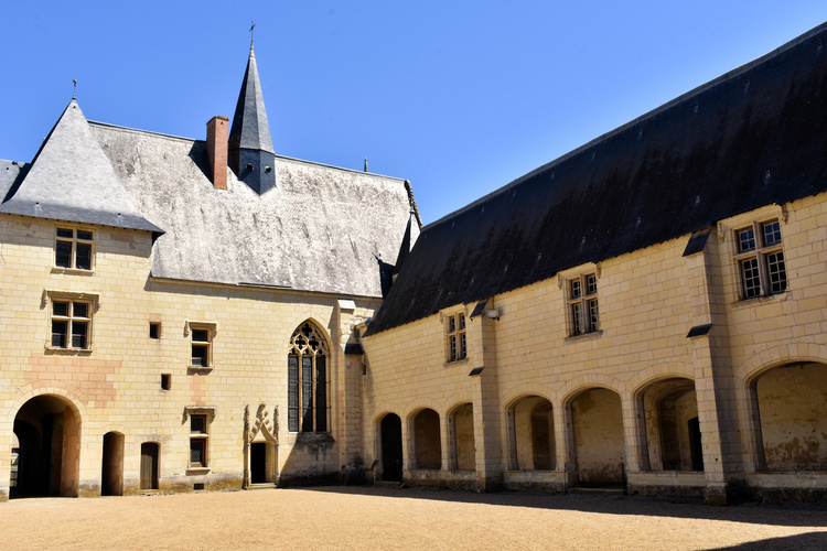 Château du Plessis-Bourré - Cour d'honneur vu générale.