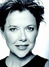 Annette BENING