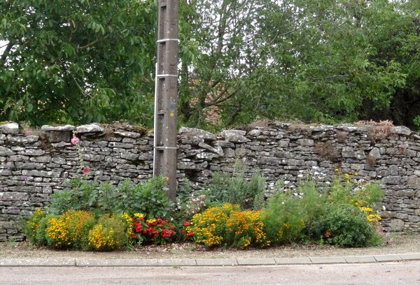 Le village de Minot est toujours aussi magnifiquement fleuri !