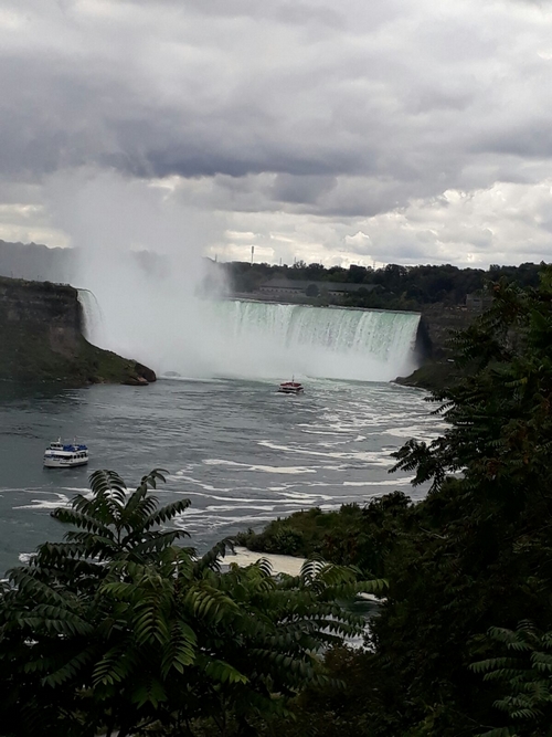 LES PAR CHEMINS au Canada ...