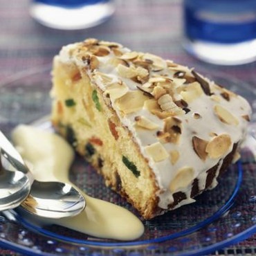 GÃ¢teau au yaourt et aux fruits confits