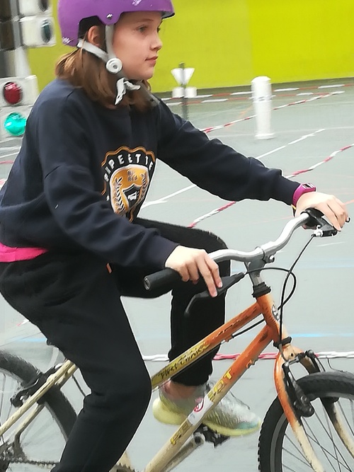 Piste cyclable, troisième partie