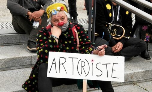 "Le printemps sera show !" : Manifestation en soutien au monde du spectacle et des intermittents à Brest