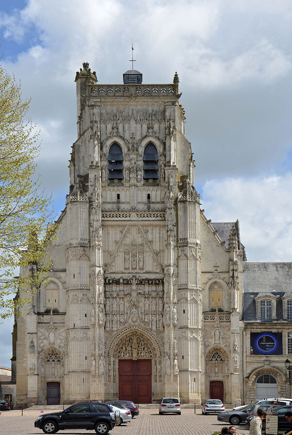 Abbaye de Saint-Riquier ( Somme )