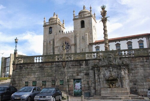 Autour de la cathédrale de Porto (Portugal)