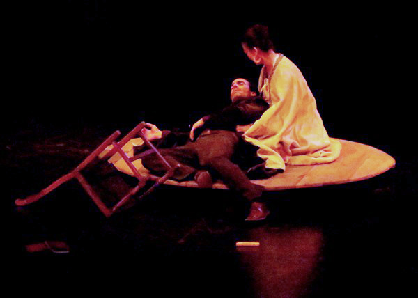 "Ruy Blas" ,la célèbre pièce dramatique de Victor Hugo, a été magnifiquement interprétée par  la Compagnie A2R au Théâtre Gaston Bernard de Châtillon sur Seine 