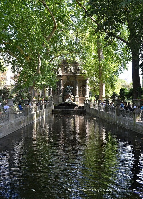 Jardin du Luxembourg : La Fontaine Médicis