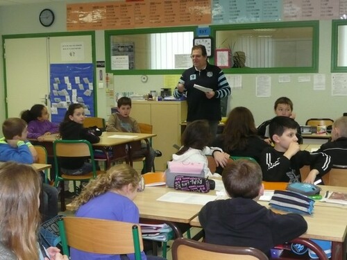 Le correspondant local du Progrès en visite à l'école 