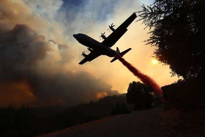 Californie: plus de 8000 km² incendiés, un record depuis 1987