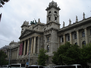 BUDAPEST - LE PARLEMENT