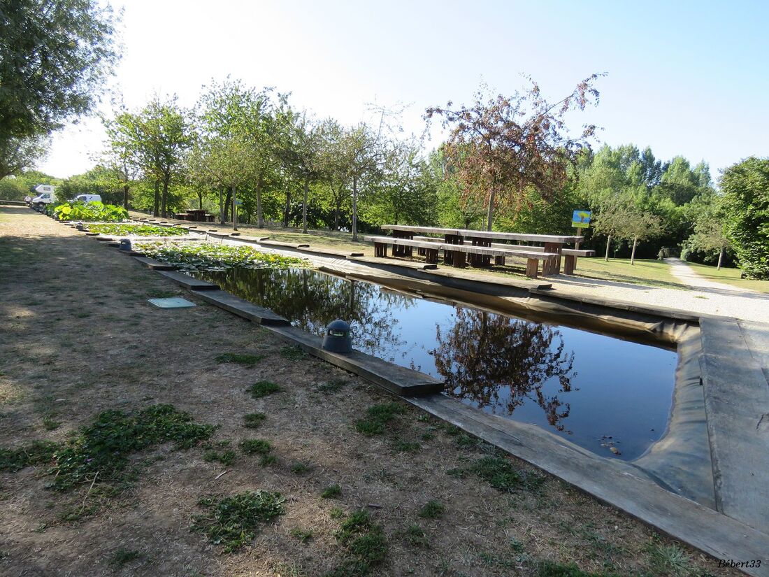 Maillezais dans le marais Poitevin -2