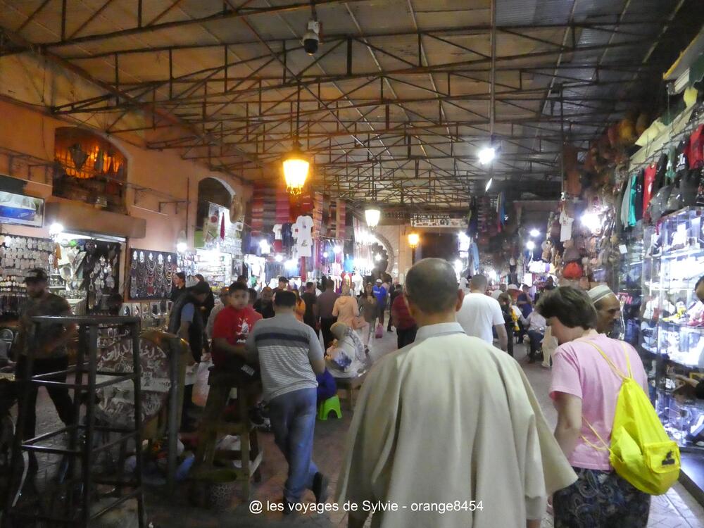 maroc - marrakech - jemaa el fna le soir