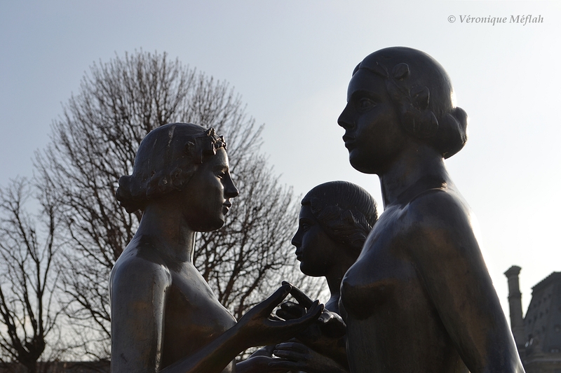 Jardin du Carrousel : Les 3 Nymphes ou les 3 Grâces d'Aristide Maillol