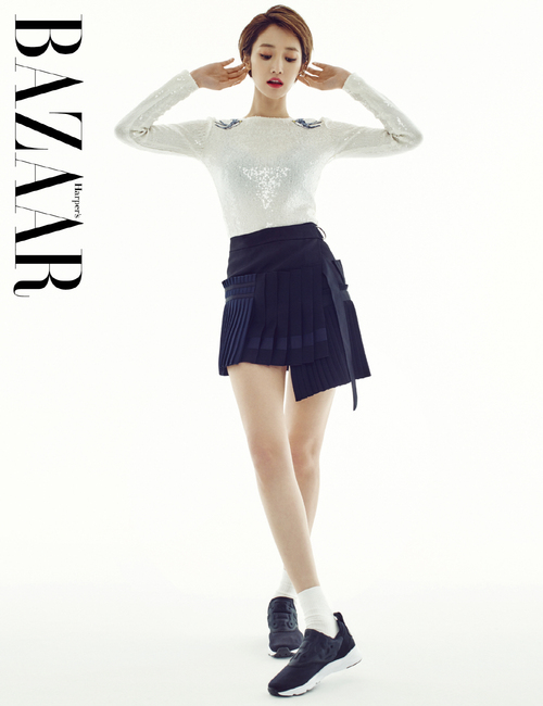 Go Joon Hee pour Harper's Bazaar
