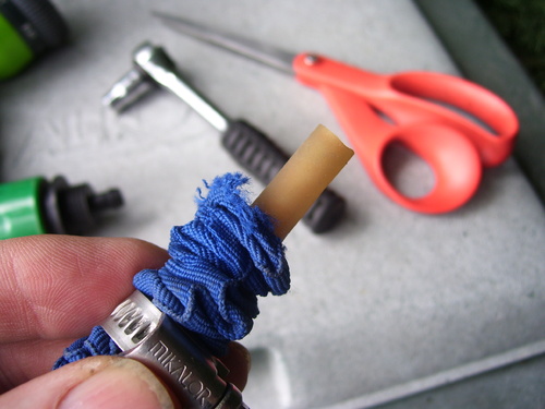 Comment réparer un tuyau d'arrosage rétractable ?