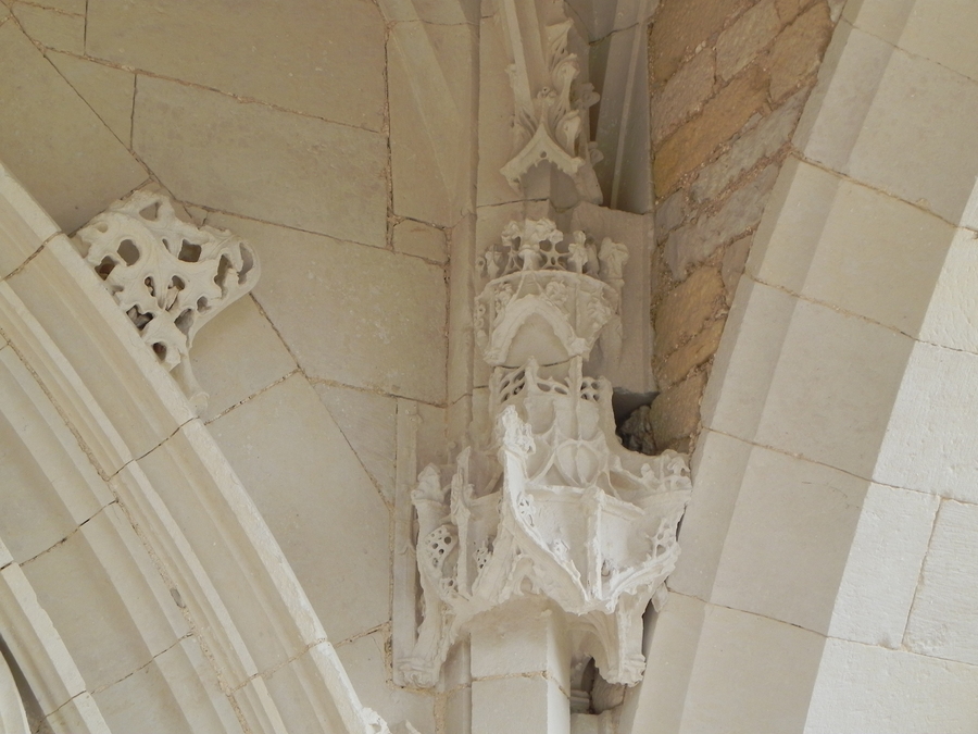 Puy l'Eveque le château dept 46