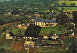 LES REMPARTS DE BONNEVILLE-SUR-TOUQUES (Calvados)