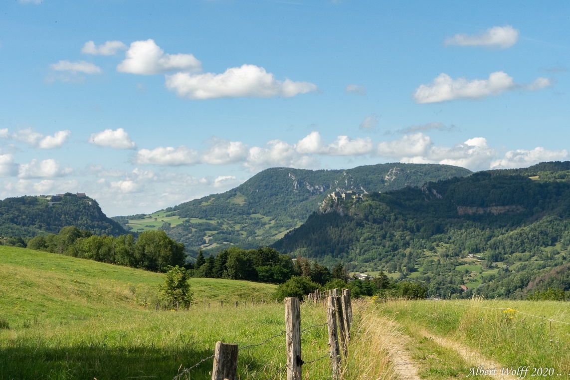 Salins les Bains et ses deux forts (Belin)