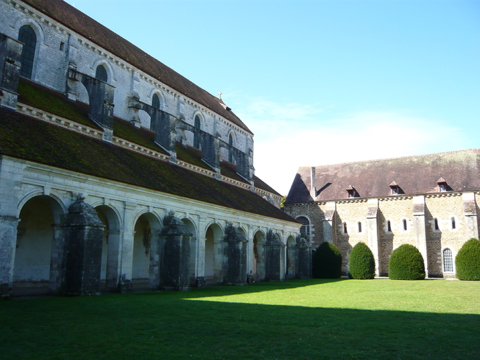 Abbaye de Pontigny (89)