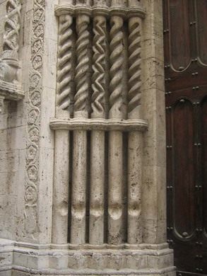 La basilique aux piliers chantants ...