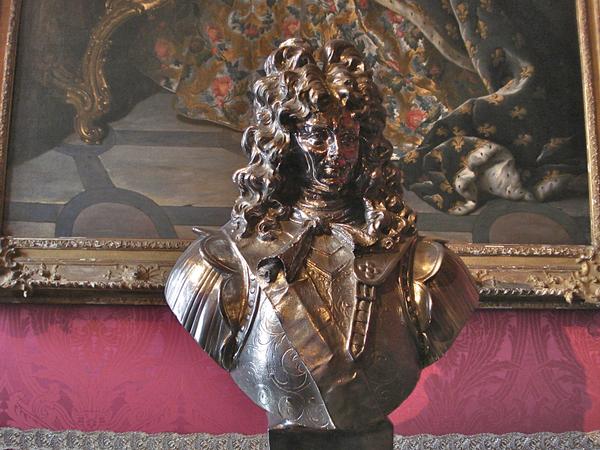 Louis XIV en inox, auto-portrait en marbre: Jeff Koons à Versailles -  archéologie du quotidien archéologie du futur