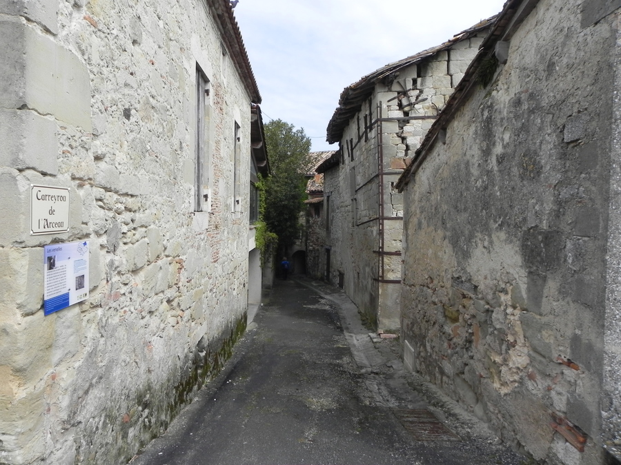 l'église et la suite de Lauzun dept 47