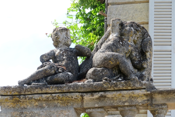 Le château de Beaumont sur Vingeanne a ouvert ses portes aux Amis d'Aignay et alentours....