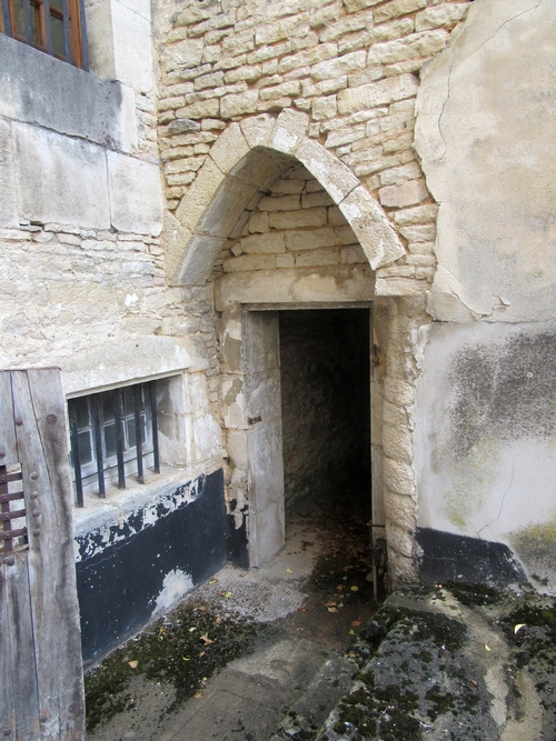 La Bibliothèque Municipale de Châtillon sur Seine a ouvert pour la dernière fois les cachots de  l'ancienne prison aux visiteurs....