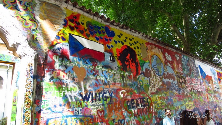 Prague : Le mur Lennon