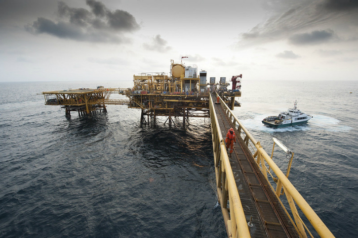 Installation petroliere de Total au Gabon sur le site offshore de Grondin PascalLaurent Total