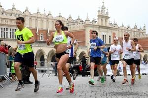 season marathon pologna cracow runners running 