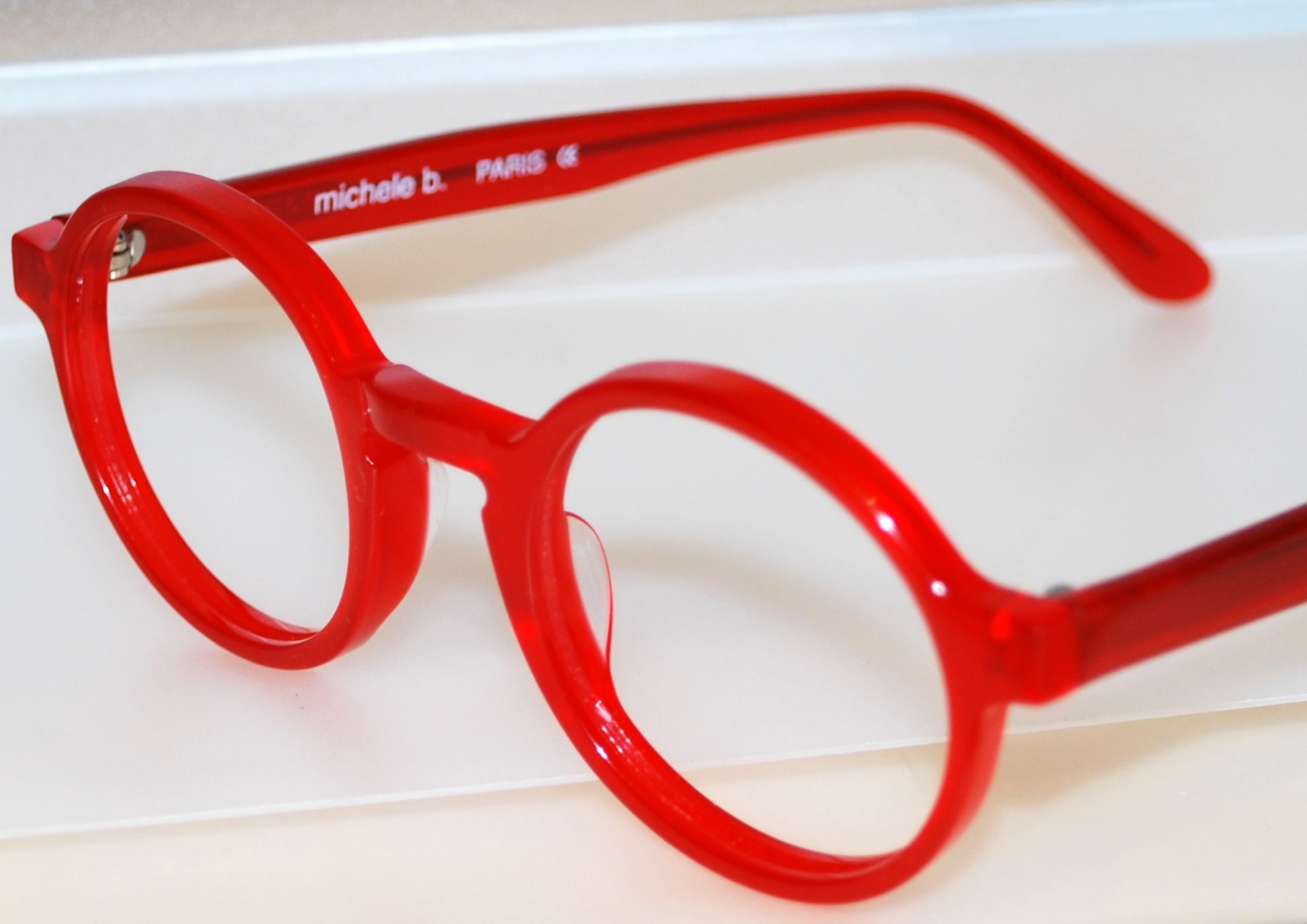 lunettes rondes rouges, michèle b pap - créations michèle b , lunettes sur  mesure