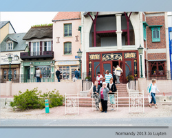 TOURLAVILLE-AMITIE