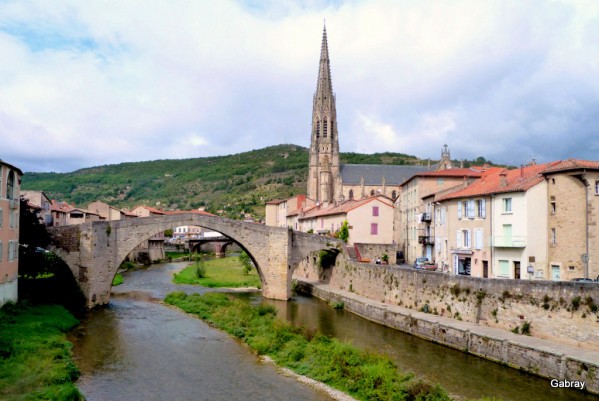 V02---Le-vieux-pont.JPG