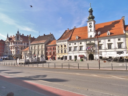 Maribor en Slovénie: la Place de l'Hôtel de ville (photos)